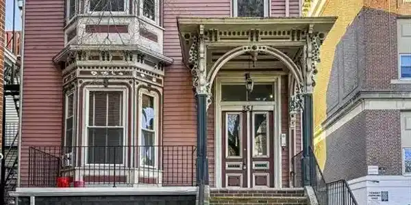 351 Dorchester St
