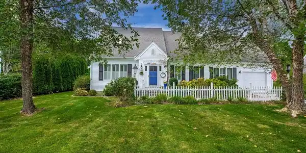 25 Harris Hill Road