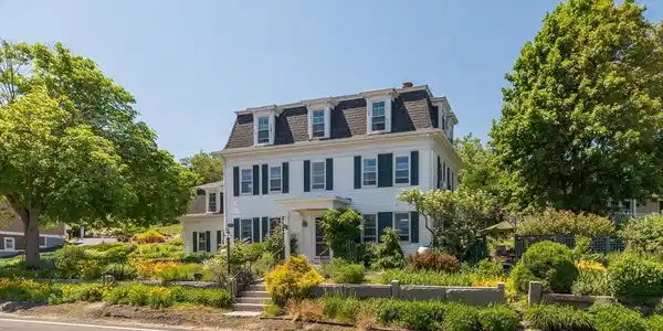 84 Granite St