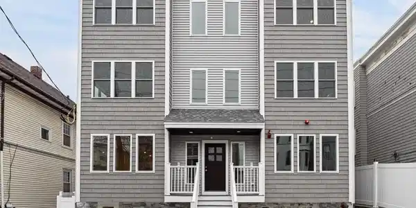 21 Thornton St