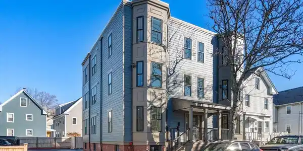 43-45 Blossom St