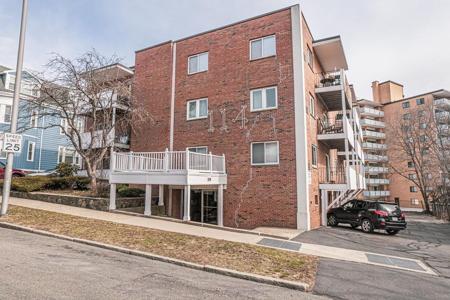 114 Nahant St