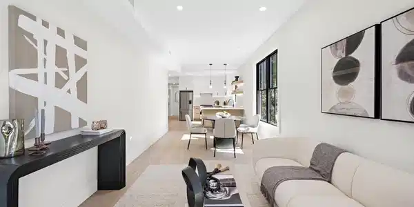 224 W 9th
