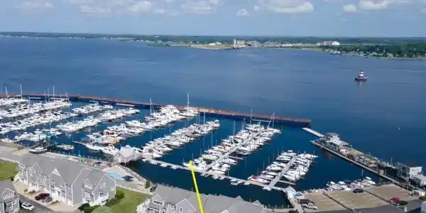 700 Shore Dr