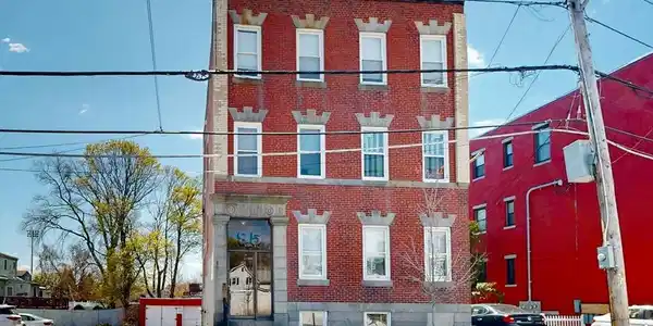 95 Shirley St