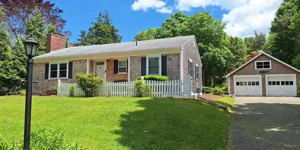 7 Chipman Rd
