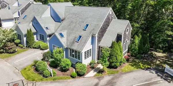 62 Gold Leaf Ln