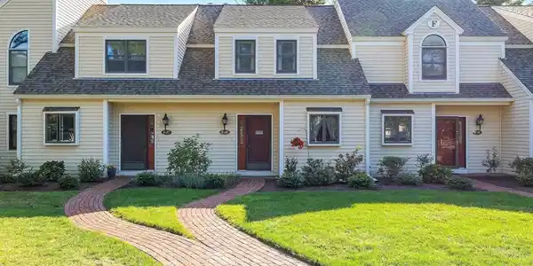 38 Shellback Way