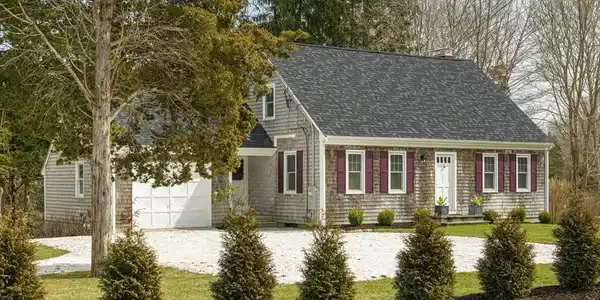 64 Old Harbor Rd