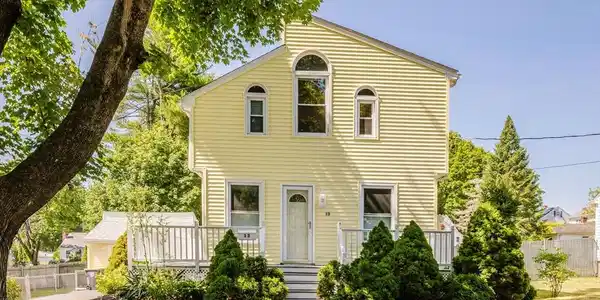 13 Wood St