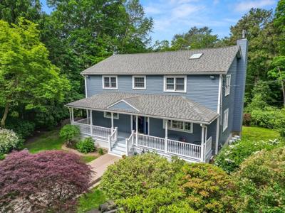 30 R Magnolia Ave