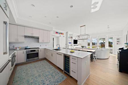 10 Shipyard Drive