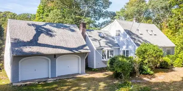 49 King Phillip Rd