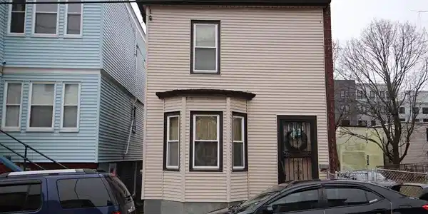 181 Chester Ave