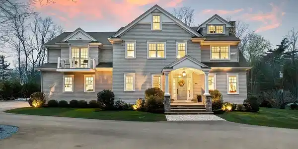 24 Dolan Ln