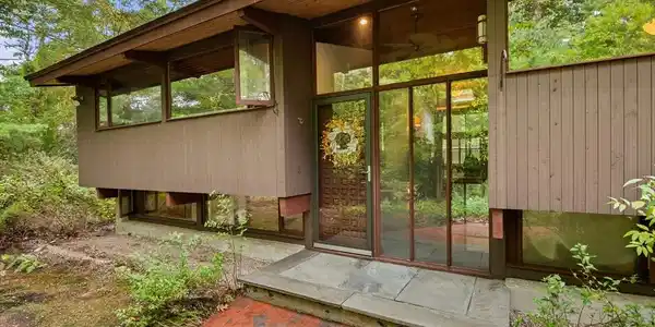 4 Plum Hill Rd.