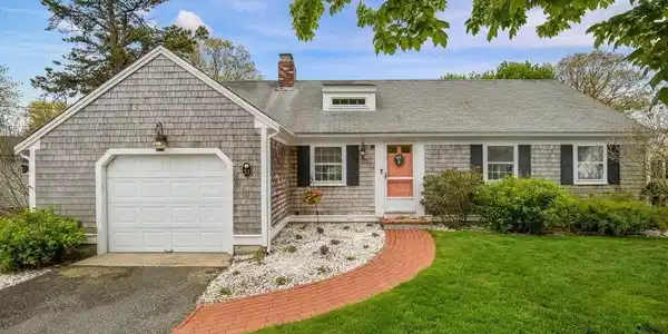 27 Porter Ln
