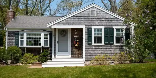 112 Sisson Rd