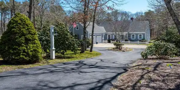 5 Walden Way