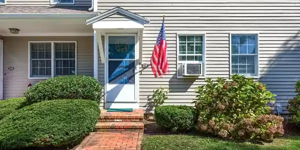 21 Simpson Ln