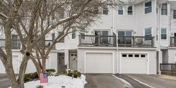15 Elm Ave
