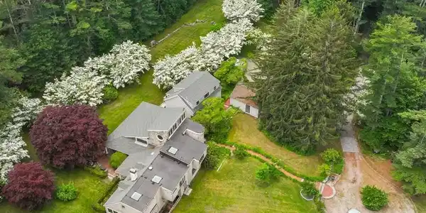 9 S Pasture Ln