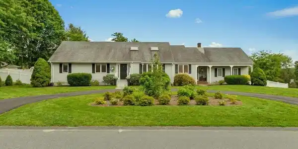 7 Oxford Drive