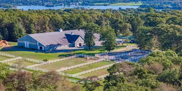 7 Olin Howland Way