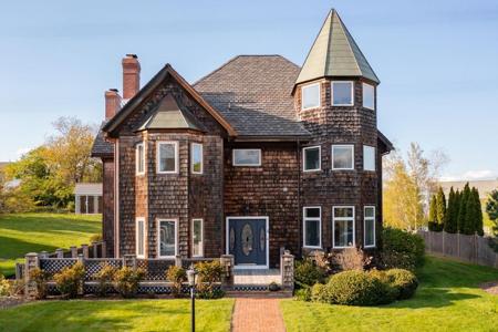 4 Harborview Road