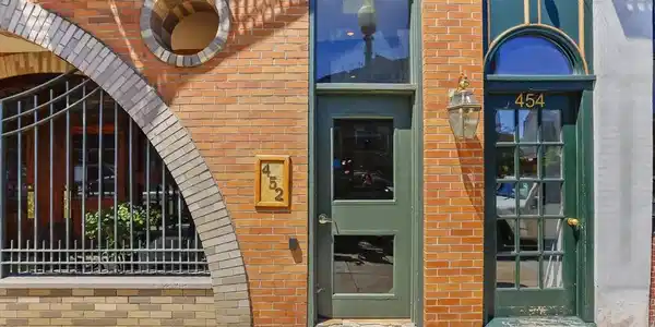 454 Hanover St