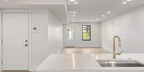 421 Saratoga