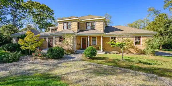 35 Tracy Ln