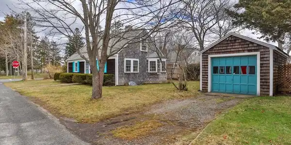 16 Oak St