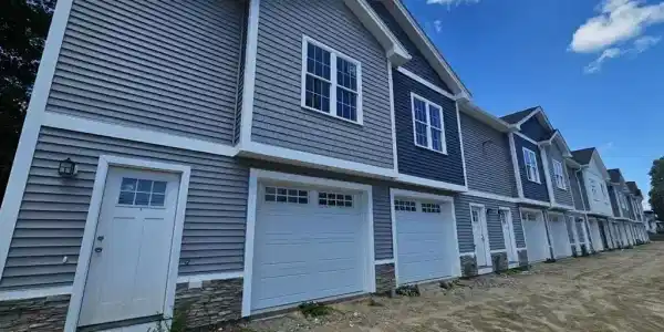 41 Brock Ave.