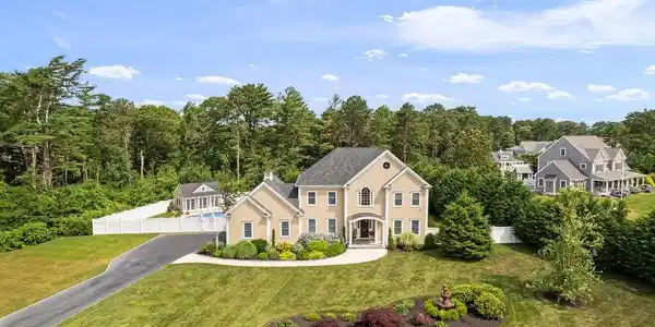 17 Norse Pines Dr