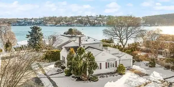 8 Fairview Road
