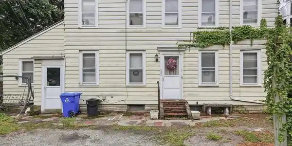 561-R E 5th St