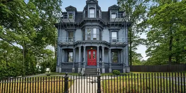 533 Locust St