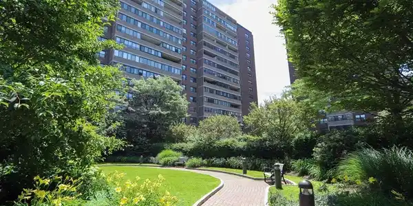 9 Hawthorne Pl