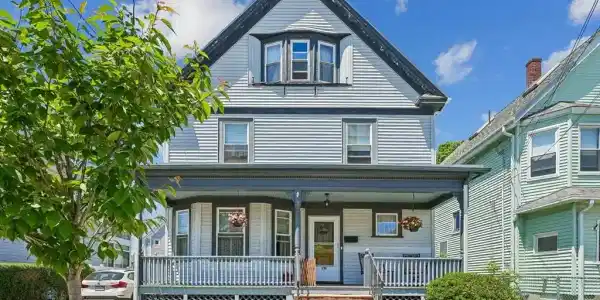 174 Beach St