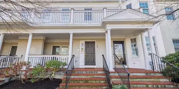 19 Tilden Commons Dr