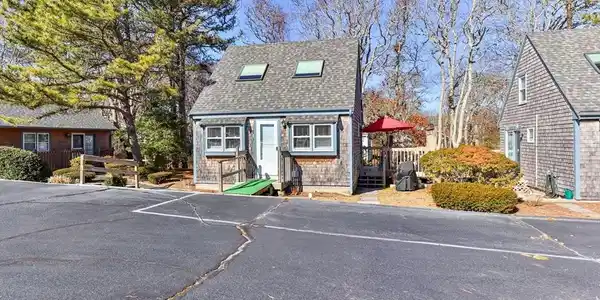 109 Seaview Ave