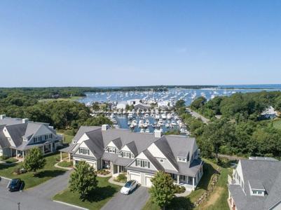 1090 Shore Road