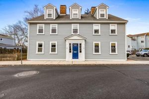 13-15 Bartlett St