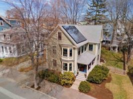32 Abbott Street