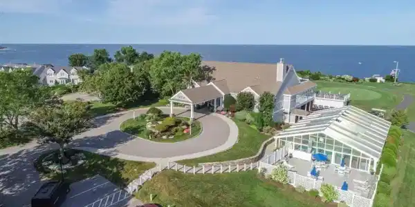 42 Westcliff Dr
