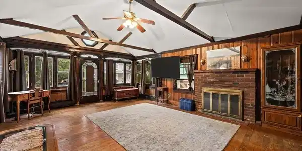 243 Bartlett Road