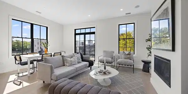 224 W 9th