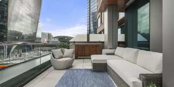 135 Seaport Blvd