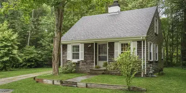 9 Captains Lane